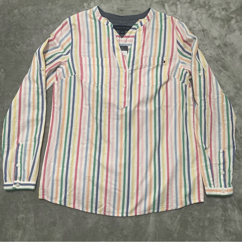 NWT Tommy Hilfiger Pullover V-Neck Striped Top Long Sleeve Size Medium Multi